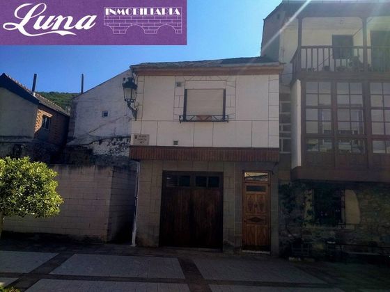 Foto 2 de Casa en venda a Molinaseca de 3 habitacions amb piscina i calefacció
