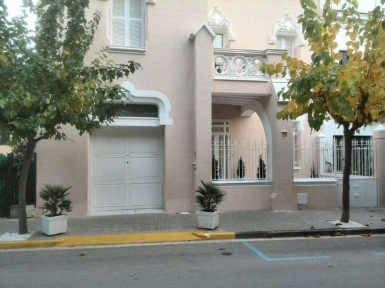 Foto 2 de Casa en venta en Caldes d´Estrac de 5 habitaciones con terraza y garaje