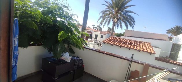 Foto 1 de Venta de dúplex en Costa Blanca - Las Galletas de 2 habitaciones con terraza y piscina