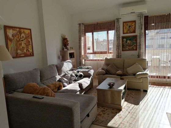 Foto 2 de Venta de piso en Llandels de 3 habitaciones con terraza y aire acondicionado