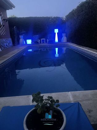 Foto 2 de Venta de chalet en Nambroca de 4 habitaciones con piscina y garaje
