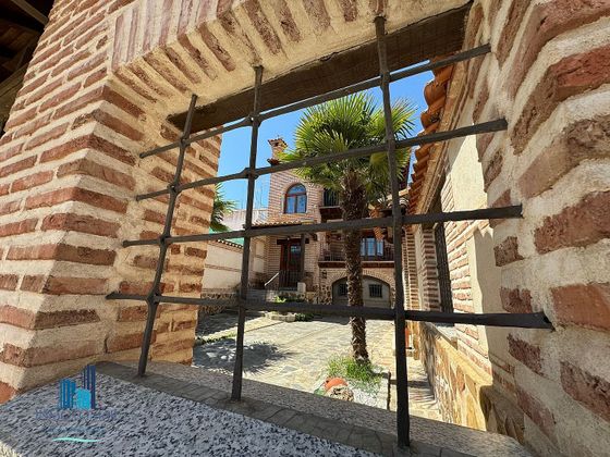 Foto 1 de Xalet en venda a Mocejón de 4 habitacions amb terrassa i garatge