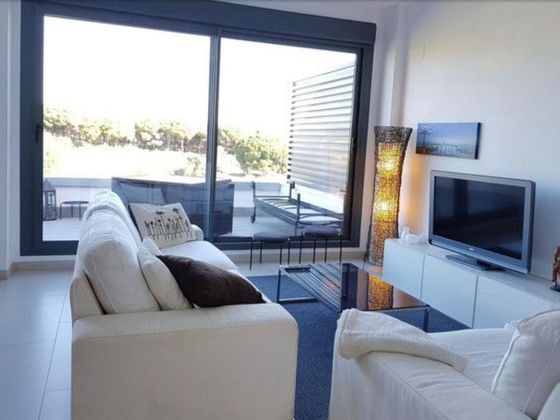 Foto 2 de Àtic en lloguer a calle Juan Sebastian Elcano de 3 habitacions amb terrassa i piscina