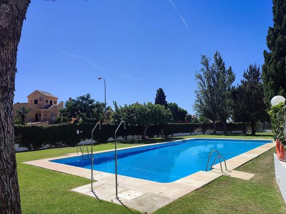Foto 2 de Pis en lloguer a Vistahermosa  - Fuentebravía de 2 habitacions amb terrassa i piscina