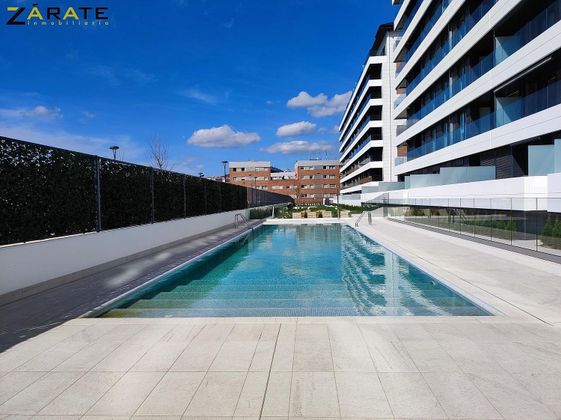 Foto 2 de Pis en venda a Zona Lamiako - Pinueta de 2 habitacions amb terrassa i piscina
