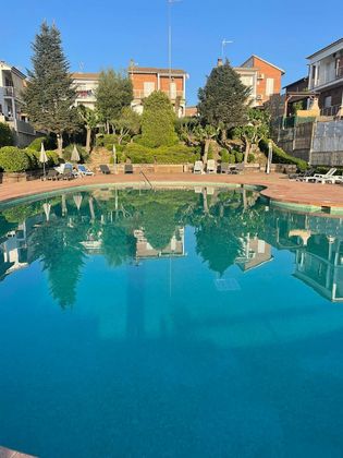 Foto 2 de Casa en venta en Lliçà de Vall de 5 habitaciones con terraza y piscina