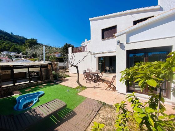Foto 1 de Alquiler de casa en Montornés - Las Palmas - El Refugio de 4 habitaciones con terraza y piscina
