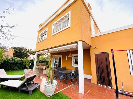 Foto 1 de Casa en venta en calle Albacete de 4 habitaciones con terraza y piscina