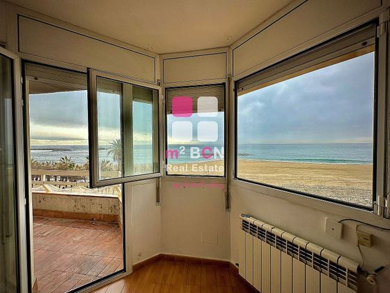 Foto 2 de Pis en venda a Premià de Mar de 4 habitacions amb terrassa i calefacció