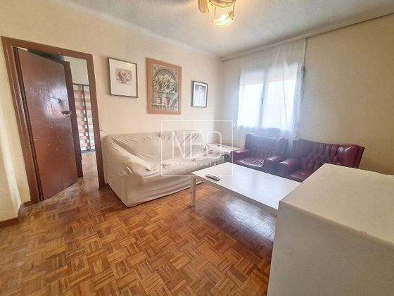 Foto 2 de Pis en venda a Palomeras bajas de 3 habitacions amb calefacció