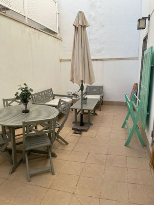 Foto 1 de Alquiler de piso en Centro - Puerto de Santa María (El) de 2 habitaciones con terraza y muebles
