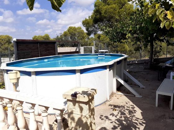 Foto 2 de Xalet en venda a Castellet i la Gornal de 5 habitacions amb terrassa i piscina