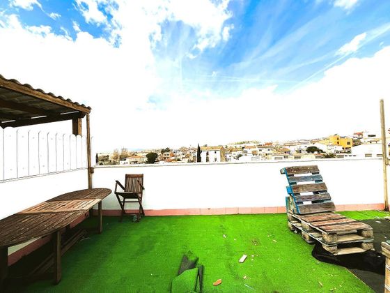 Foto 1 de Venta de piso en Granada, La de 4 habitaciones con terraza y piscina