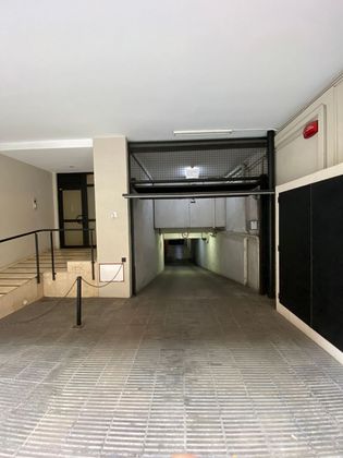 Foto 2 de Garatge en lloguer a Vila de Gràcia de 9 m²