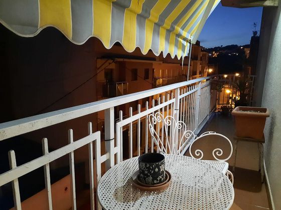 Foto 1 de Pis en venda a Semicentre de 3 habitacions amb terrassa i balcó