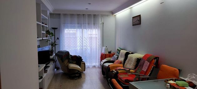 Foto 2 de Pis en venda a Mas Baell - Can Carbó - El Molí de 3 habitacions amb balcó i calefacció