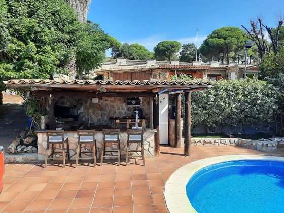 Foto 1 de Xalet en venda a Mas Mora - Sant Daniel de 3 habitacions amb terrassa i piscina