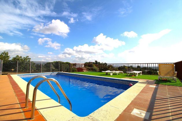 Foto 2 de Venta de chalet en Niàgara Parc - Ágora Parc - Roca Rossa de 4 habitaciones con terraza y piscina