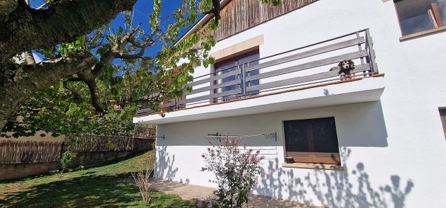 Foto 2 de Xalet en venda a calle La Creu Montseny de 8 habitacions amb terrassa i jardí