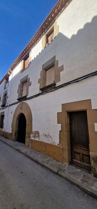 Foto 1 de Venta de chalet en calle Sant Llogari de 7 habitaciones con jardín y balcón