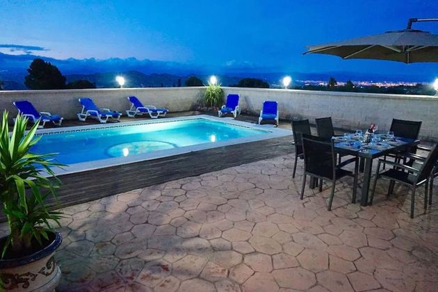 Foto 1 de Casa en venta en Alhaurín el Grande de 6 habitaciones con terraza y piscina