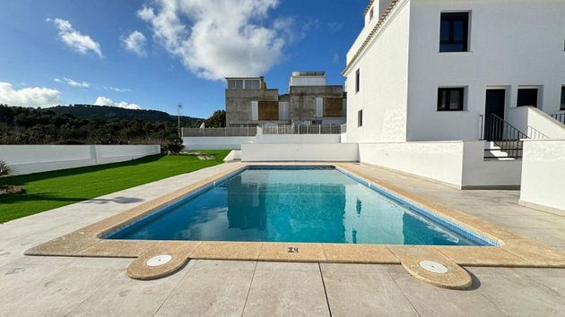 Foto 1 de Venta de casa en Capdepera de 3 habitaciones con terraza y piscina