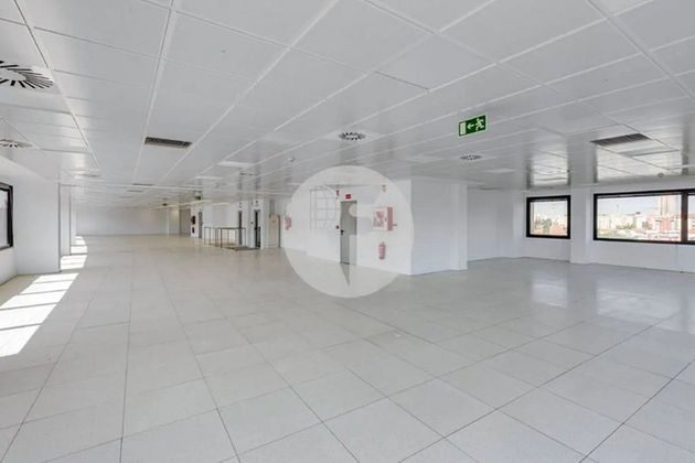 Foto 2 de Oficina en alquiler en Estrella de 602 m²