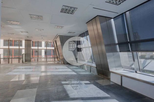 Foto 2 de Alquiler de oficina en Castilla de 340 m²