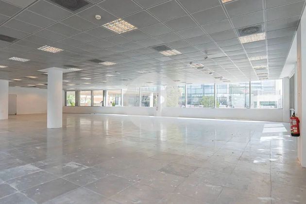 Foto 2 de Alquiler de oficina en Simancas de 547 m²