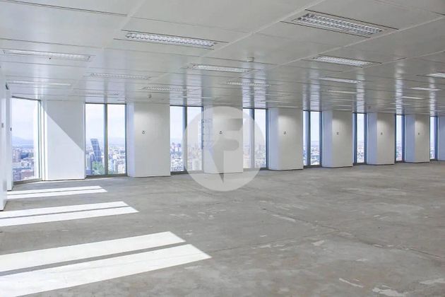 Foto 1 de Oficina en lloguer a Cuatro Caminos de 280 m²