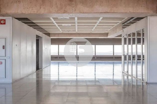 Foto 2 de Oficina en alquiler en Cuatro Caminos de 439 m²