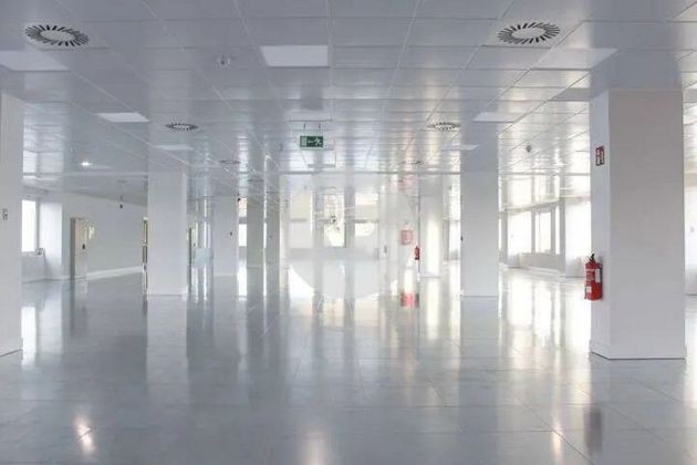 Foto 2 de Alquiler de oficina en Parque Empresarial de 272 m²