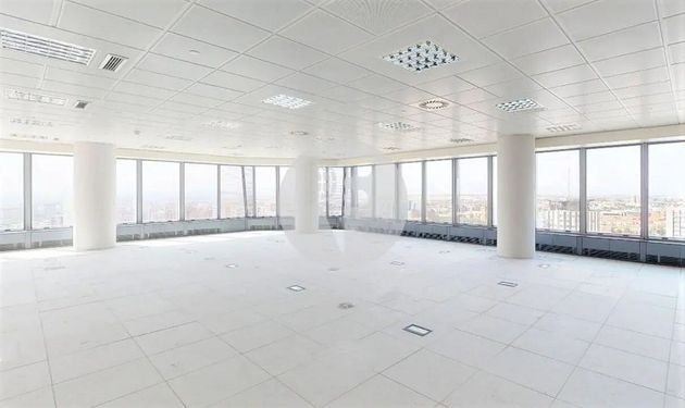 Foto 1 de Alquiler de oficina en Bernabéu - Hispanoamérica de 1358 m²