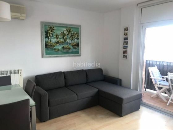 Foto 2 de Alquiler de piso en Sant Antoni de 2 habitaciones con terraza y muebles