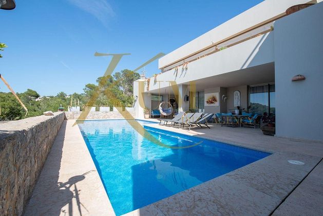 Foto 1 de Casa en alquiler en Cala Vedella - Cala Tarida - Cala Conta de 4 habitaciones con terraza y piscina
