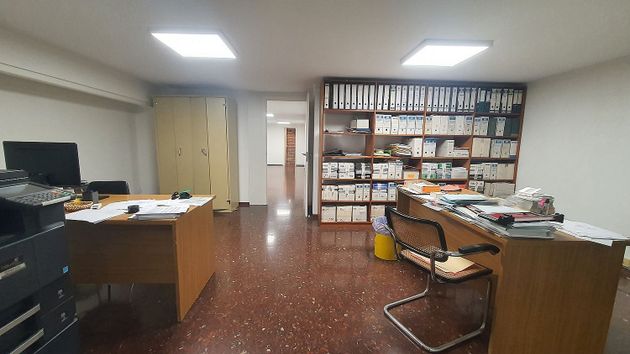 Foto 1 de Oficina en lloguer a Sant Antoni de 120 m²