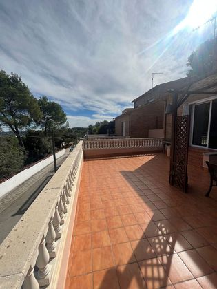 Foto 2 de Casa en venda a Esparreguera de 4 habitacions amb terrassa i piscina