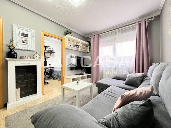Foto 1 de Piso en venta en Artigas - Llefià de 3 habitaciones con aire acondicionado y calefacción