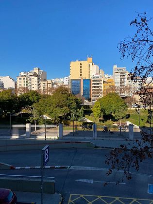 Foto 1 de Venta de piso en Arxiduc - Bons Aires de 2 habitaciones con terraza y balcón
