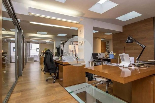 Foto 2 de Oficina en venda a Vila de Gràcia de 583 m²
