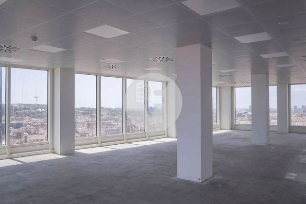 Foto 1 de Oficina en alquiler en Hostafrancs con terraza y ascensor