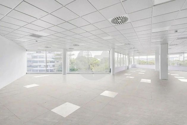 Foto 2 de Oficina en alquiler en Can Mates  - Volpelleres de 909 m²