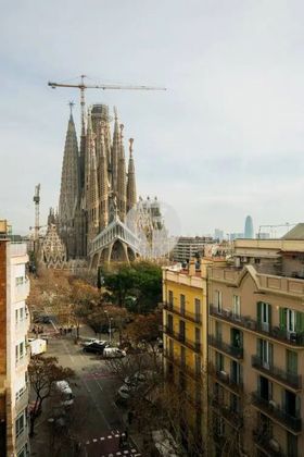 Foto 2 de Venta de oficina en La Sagrada Família con terraza y ascensor