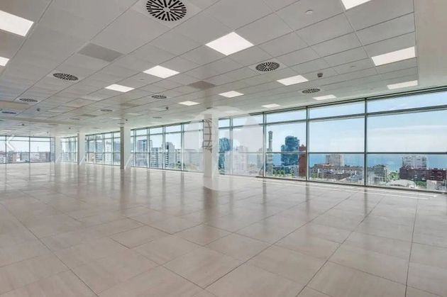 Foto 1 de Oficina en alquiler en Diagonal Mar i el Front Marítim del Poblenou de 702 m²
