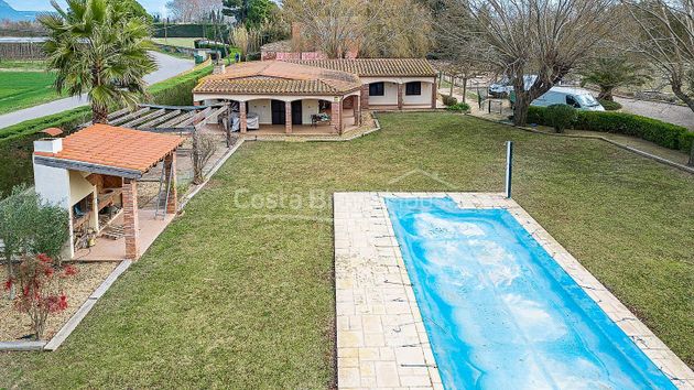 Foto 2 de Casa rural en venta en Torroella de Montgrí pueblo de 4 habitaciones con terraza y piscina