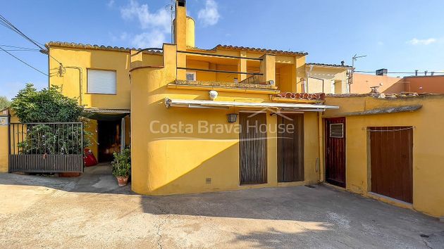 Foto 2 de Venta de casa en Vila de Palafrugell - Llofriu - Barceloneta de 3 habitaciones con terraza y garaje