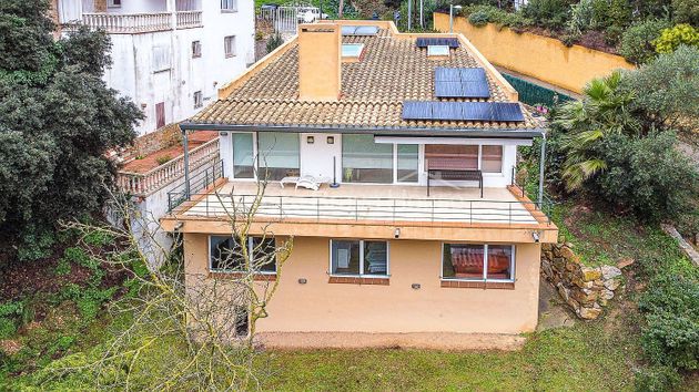 Foto 1 de Chalet en venta en Sa Riera - Sa Fontansa de 3 habitaciones con terraza y jardín