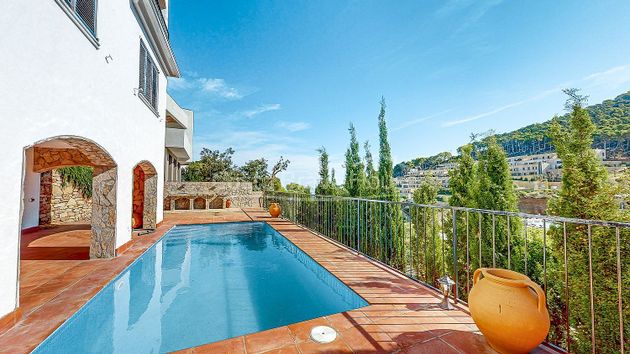 Foto 2 de Chalet en venta en Sa Riera - Sa Fontansa de 4 habitaciones con terraza y piscina