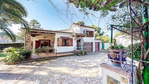 Foto 2 de Chalet en venta en Residencial Begur - Esclanyà de 3 habitaciones con terraza y piscina