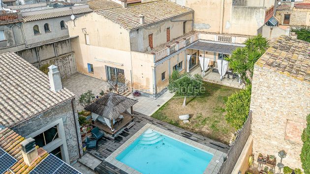Foto 2 de Casa en venta en Torroella de Montgrí pueblo de 4 habitaciones con terraza y piscina